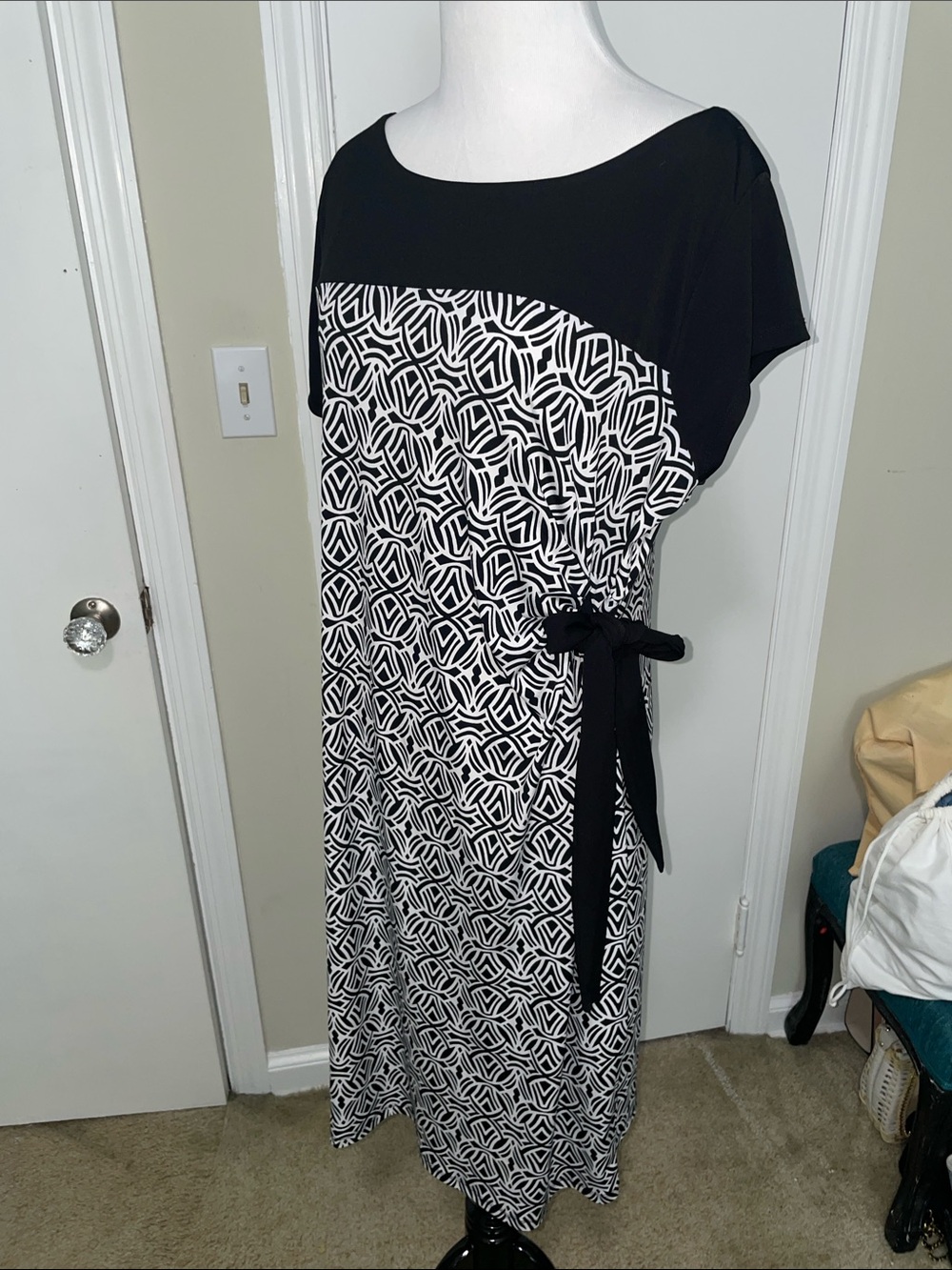 Motherhood Black & White Geometric Dress
